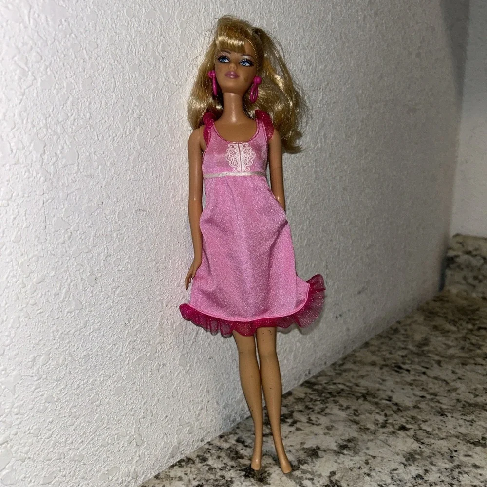 Barbie Doll Pink Gown‎ Dress With Earrings Blond Blue Eye C4
